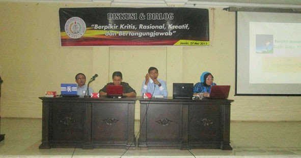 Narasumber yang hadir.