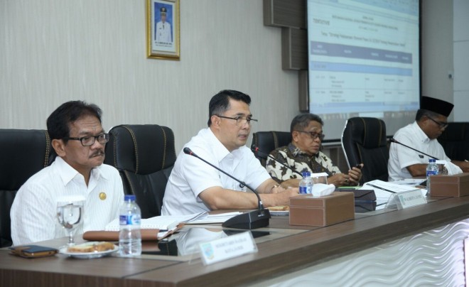 Rapat pemantapan panitia untuk acara Munas Apeksi dibuka lansung Walikota Jambi dan dihadiri oleh Direktur Eksekutif Apeksi pusat Sarimun