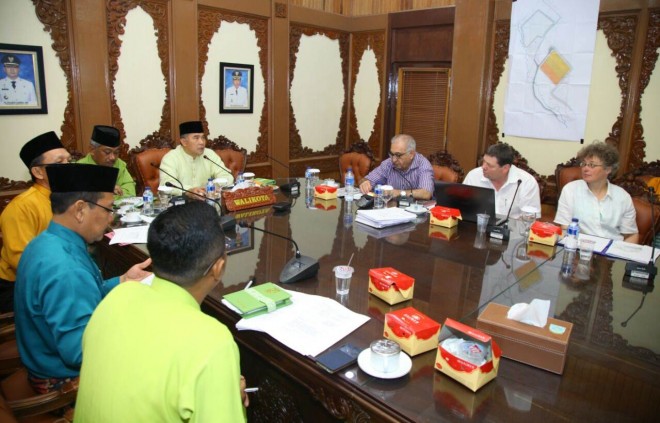 Pertemuan Walikota Jambi bersama Bank Pembangunan Jerman (KFW) membahas pembangunan TPA di Kota Jambi