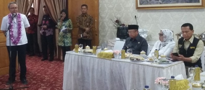 Pemaparan Dirjen BM PUPR RI didepan Bupati Sarolangun, Drs H Cek Endra dan Kepala SKPD