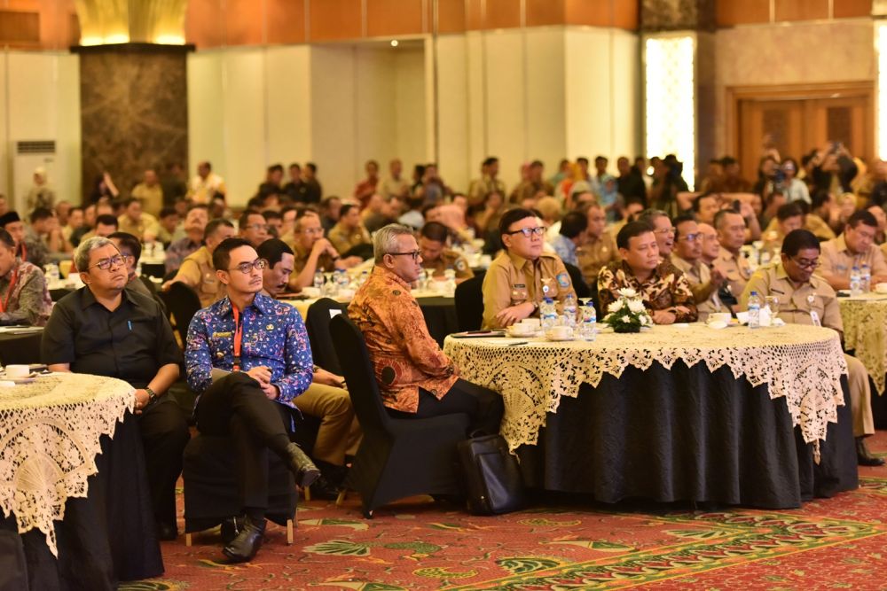 Gubernur Zola Hadir Dalam Rapat Koordinasi Nasional Persiapan Pelaksanaan Pilkada Serentak Tahun 2018, yang digelar oleh Kementerian Dalam Negeri, bertempat di Puri Agung Convention Hall Grand Sahid Jaya Hotel, Jakarta Selasa (20/02/2018).