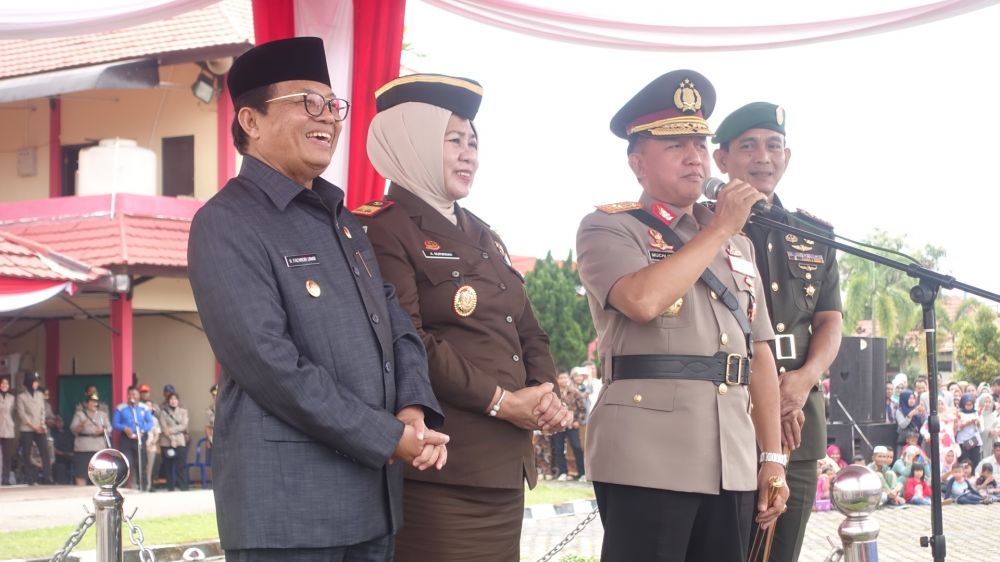 Wagub Hadir Penutupan Pendidikan Pembentukan, Pelantikan serta Pengambilan Sumpah Siswa Bintara Polri Tahun 20172018.