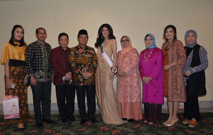 Wakil Gubernur Jambi, H.Fachrori Umar, berserta Wakil Ketua Tim Penggerak PKK Provinsi Jambi, Hj.Rahima Fachrori menghadiri malam Grand Final Putri Indonesia 2018, bertempat di Jakarta Convention Centre (JCC) Plenari Hall, Jum'at (09/03/2018).