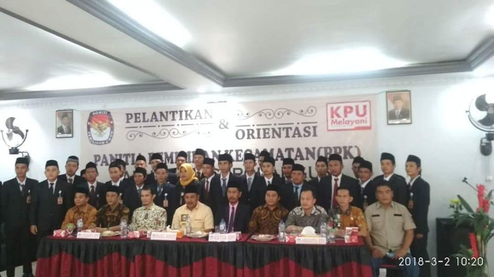 KPUD Sarolangun melantik PPK, belum lama ini (dok)