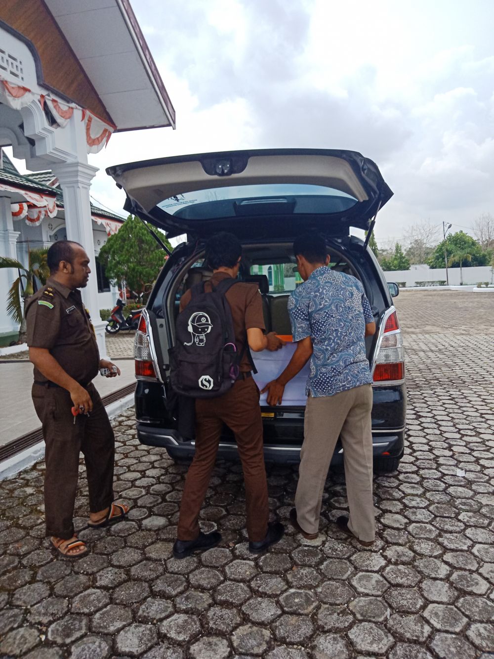 Berkas yang disita penyidik Kejati Jambi pasca pemeriksaan di Kejari Sarolangun, lalu. Ini terkait korupsi Perumahan PNS Sarolangun 