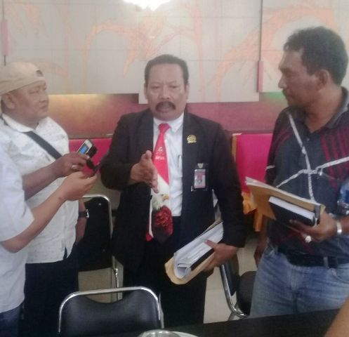 Tim Investigasi BPAN atau pihak yang mengklaim lahan dan Manager PT SAPM H Budi ketika diwawancarai pada Kamis 3 Mei 2018, siang