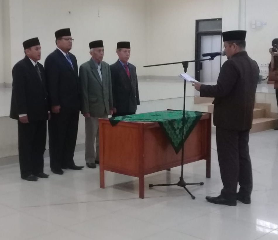 Dr Maulana melantik & mengukuhkan pimpinan STAI AHSANTA Jambi