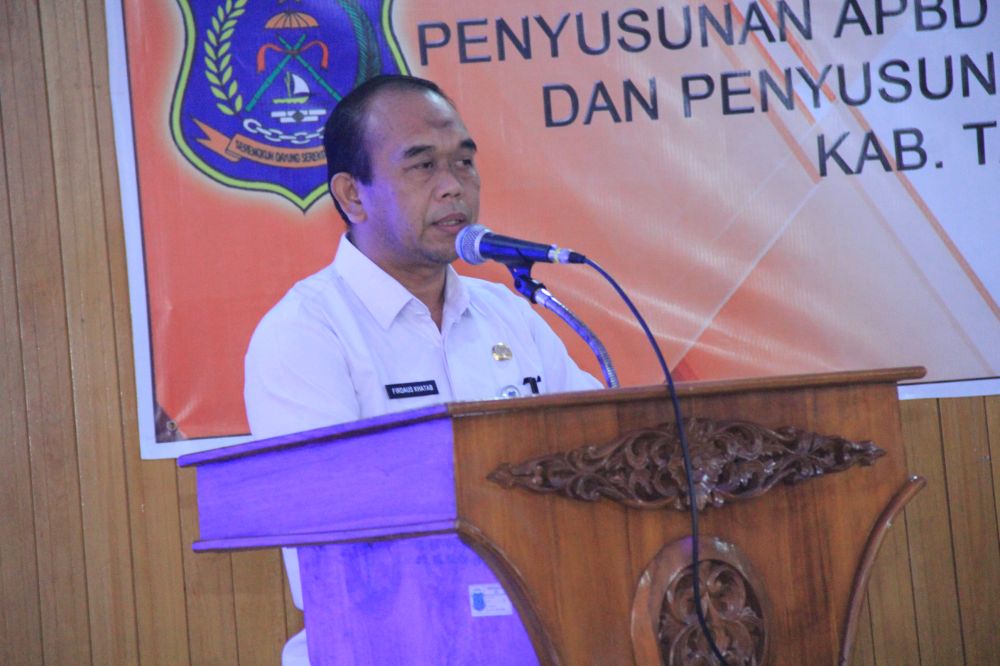 Kepala BAPEDA Tanjab Barat H Firdaus Khatab