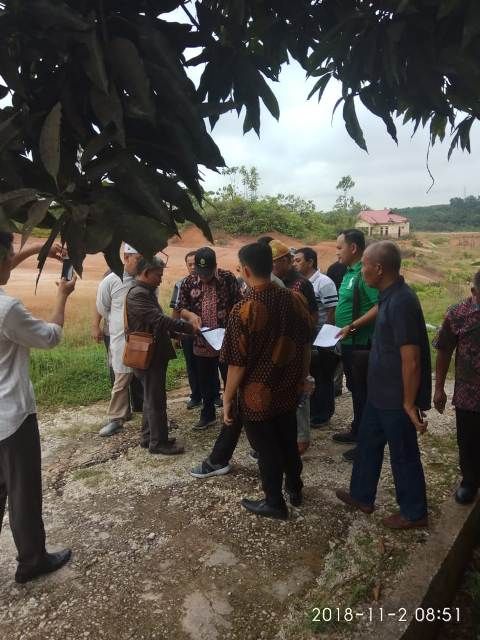 Suasana sidang lapangan hakim Tipikor Jambi pada Jum'at 2 November 2018 pagi di lokasi pembangunan Perumahan PNS Sarolangun