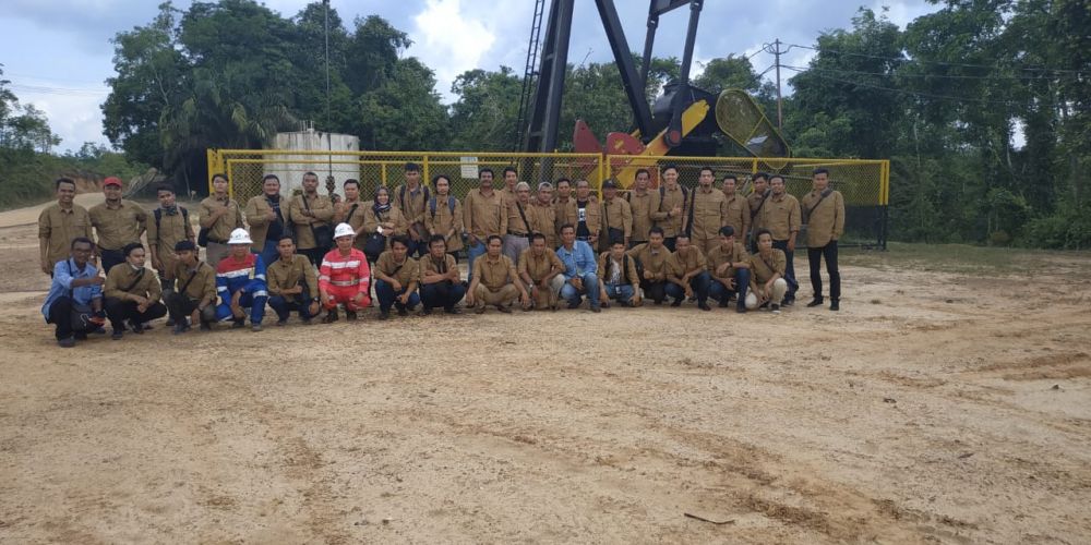 SKK Migas dan KKKS Wilayah Jambi bersama Forum Jurnalis Migas (FJM) menggelar Media Field Trip di Pertamina Bajubang .