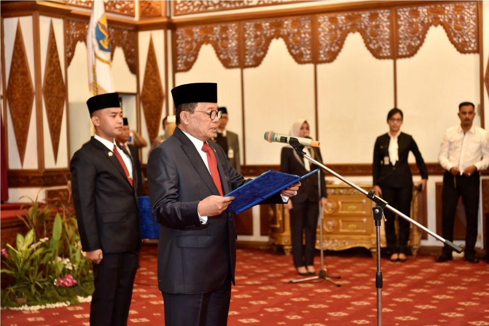 Plt Gubernur Jambi Fachrori Umar
