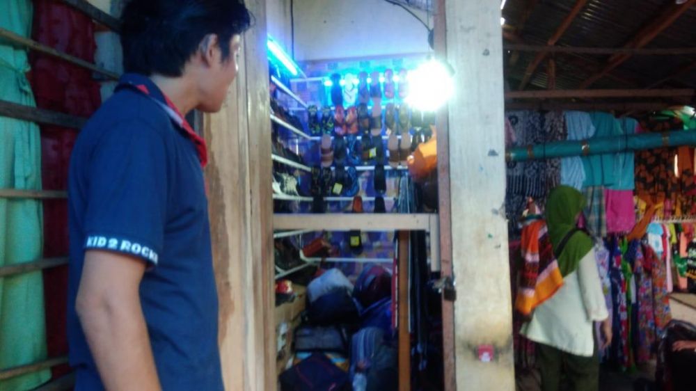Salah Satu Kios Pasar KT yang Diobok obok Pencuri