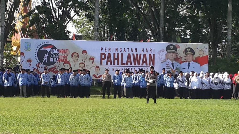Berlangsungnya Upacara Bendera