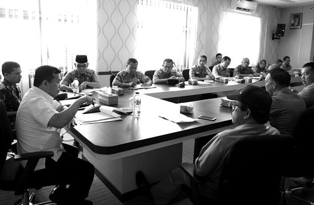 Bupati Merangin H Al Haris Saat Memimpin Jalannya Rakor lintas Sektoral Membahas Perambahan HP di Desa Nalo