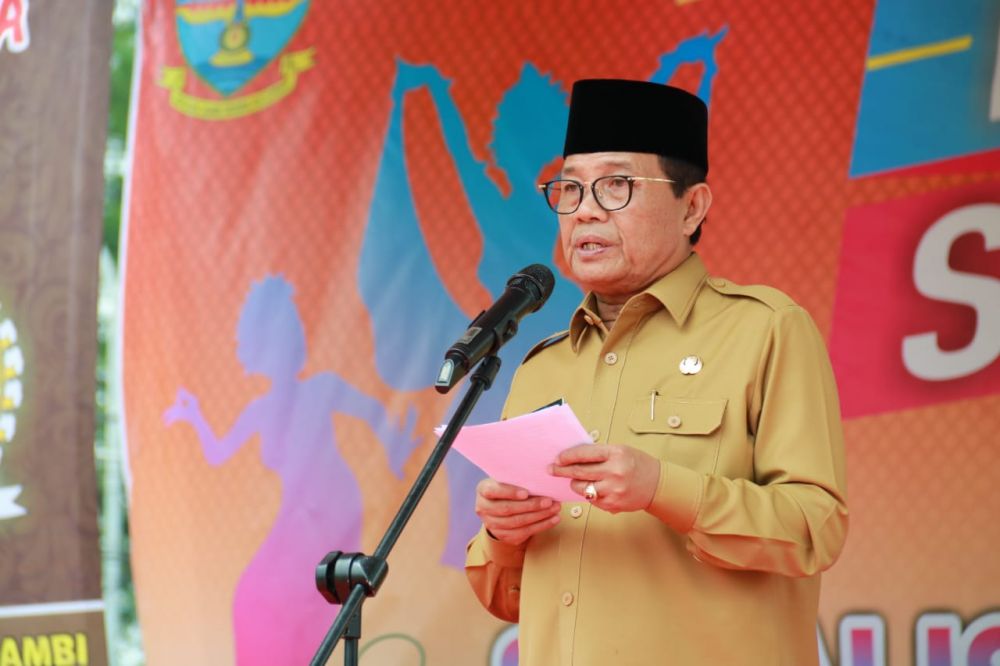 Plt Gubernur Jambi Fachrori Umar