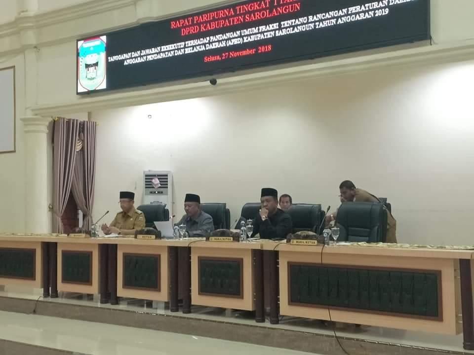H Cek Endra bersama Ketua DPRD H Muhammad Syaihu dan Waka H Hapis Hasbiallah