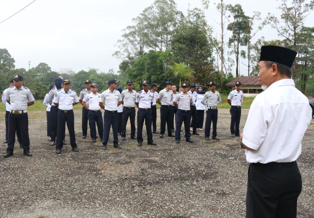 Wabup Merangin H Mashuri Ketika Memberi Pengarahan