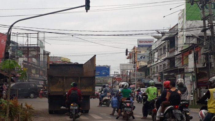 Salah Satu Persimpangan di Kota Jambi