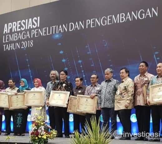 Wako AJB Terima Sertifikat