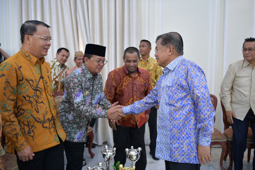 Fahrori Menerima Ucapan Selamat dari Wakil Presiden RI