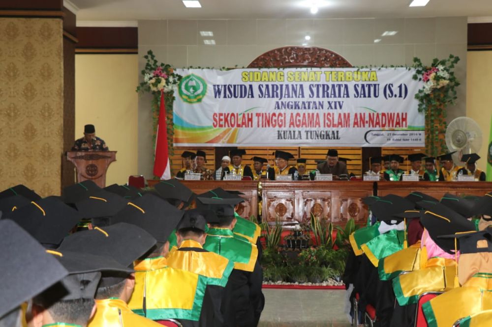 Mahasiswa Mahasiswa STAI Kualatungkal yang diwisuda
