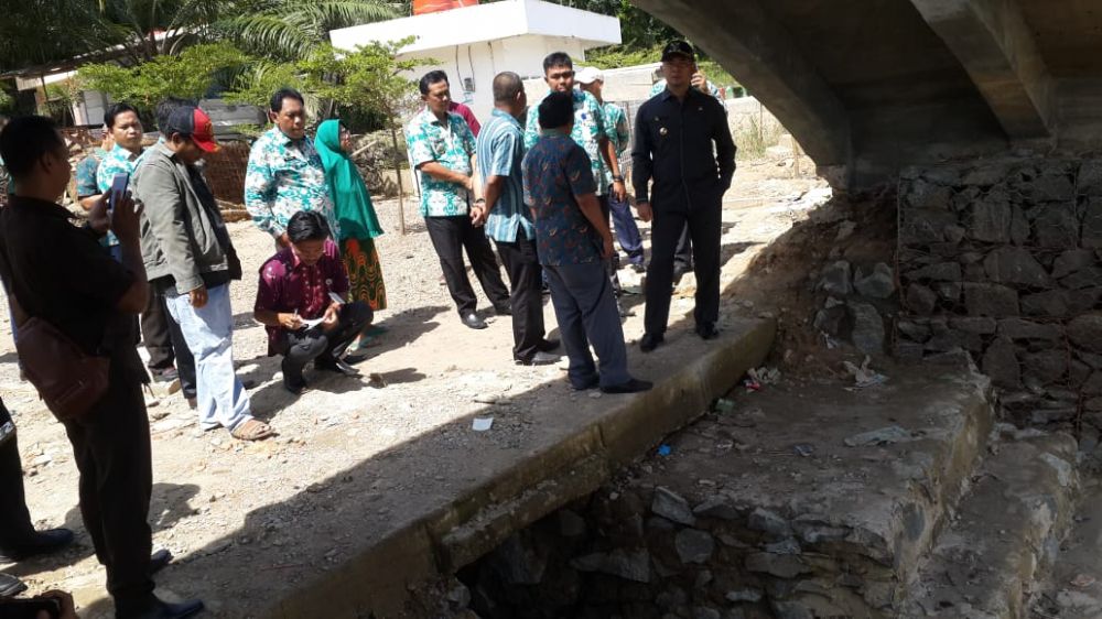 Fasha Ketika Mengecek Lokasi Wisata Danau Sipin Usai Terendam Banjir