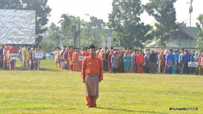 IlustrasiASN Muarojambi Menggunakan Pakaian Teluk Belango