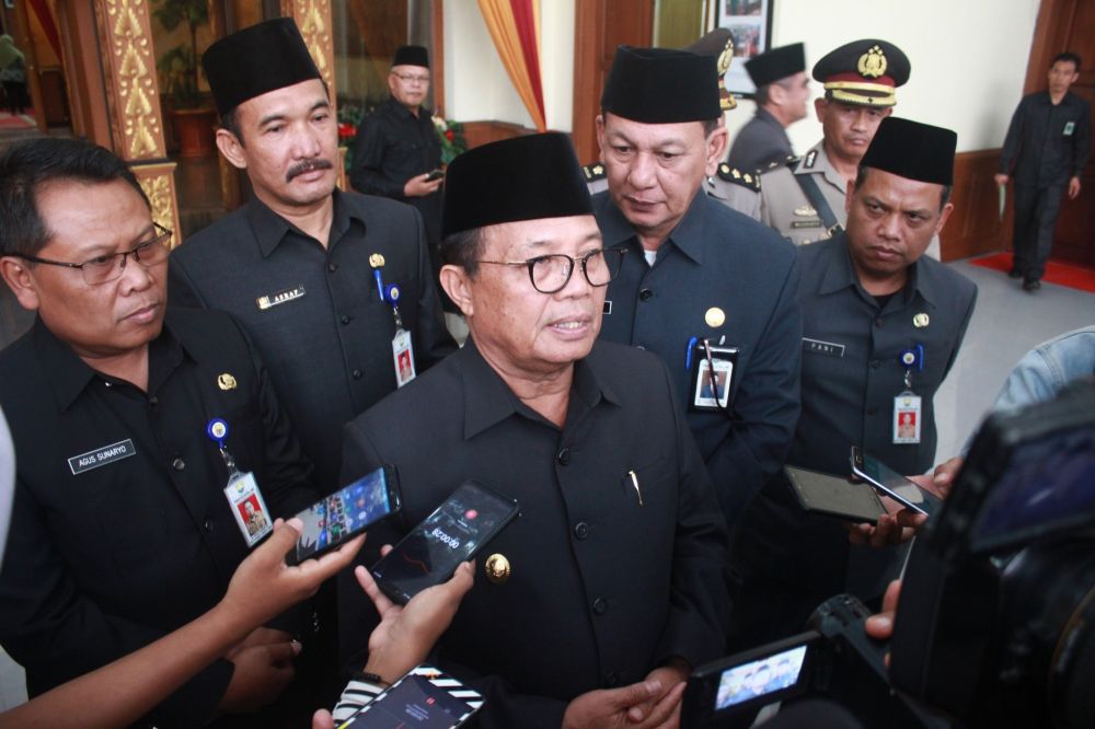 Plt Gubernur Jambi Fachrori Umar