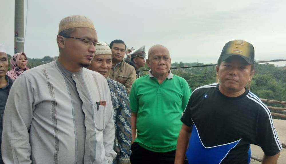 Al Haris mengecek langsung lokasi amblasnya 10 ruko
