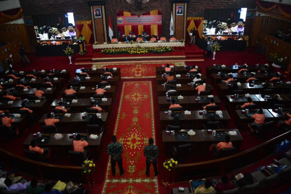 Suasana Paripurna DPRD Provinsi Jambi