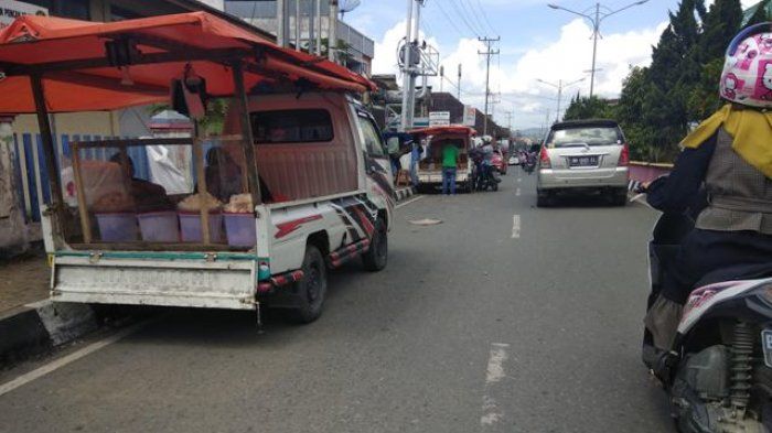 PKL yang Menggunakan Mobil