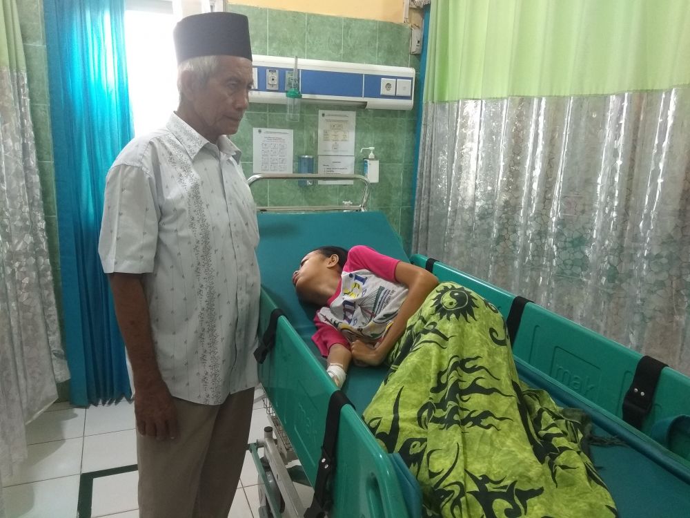Monika di Rujuk ke RSUD Tanjabtimur