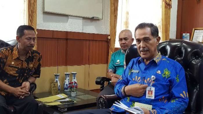 Sekda Tanjabarat Ambok Tuo