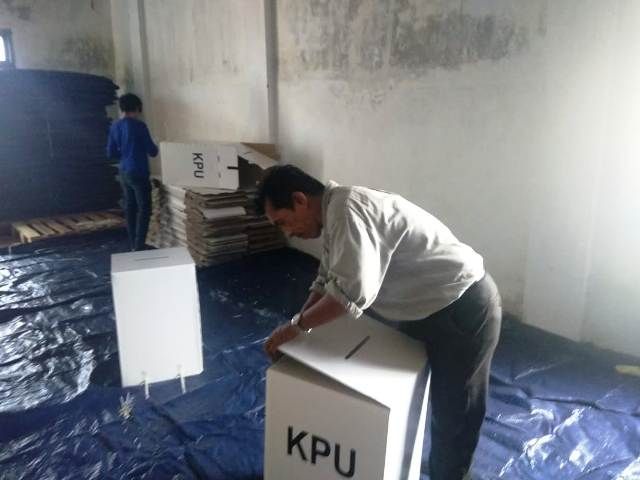 Perakitan Surat Suara