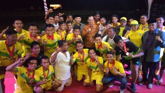 Walikota Jambi bersama atlit Kota Jambi