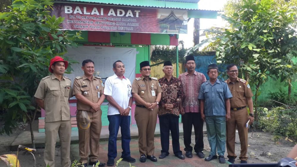 Wako Foto Bersama Warga