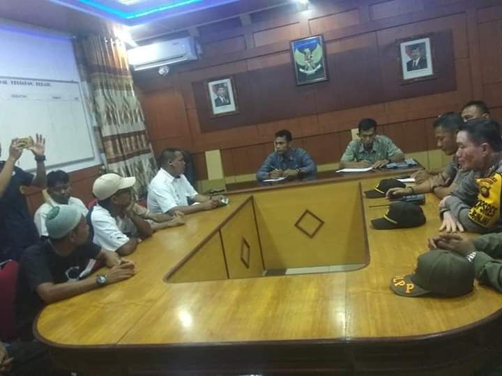 Mediasi Pemkab dan Perwakilan Pendemo