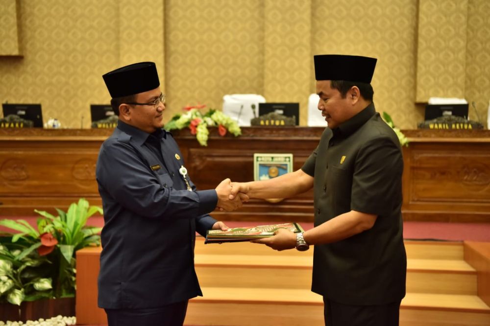 Penyerahan Berkas Pandangan Fraksi