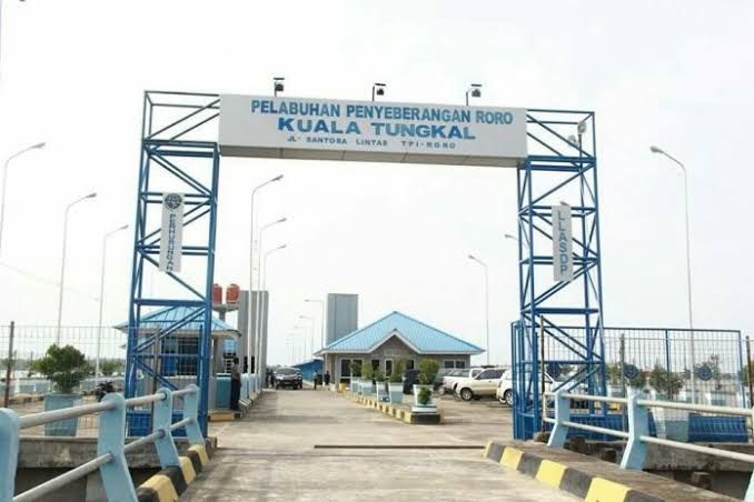 Pelabuhan Roro Kualatungkal
