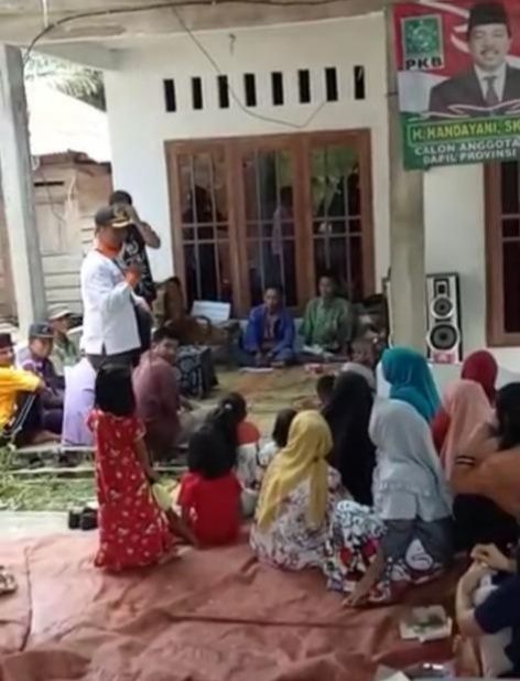 Kampanye tatap muka H Handayani Di Desa Teluk Pengkah, Kecamatan Tebing Tinggi