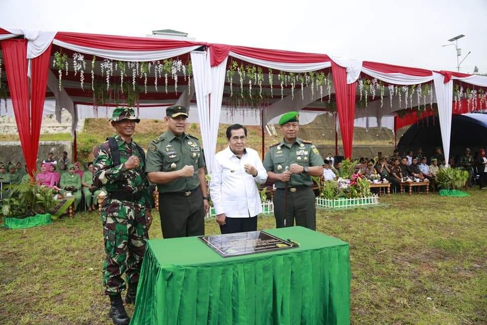 H. Asafri Jaya Bakri Menghadiri Acara Penutupan TMMD ke-104