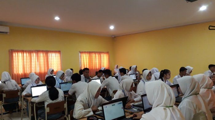 Siswa Melaksanakan UNBK