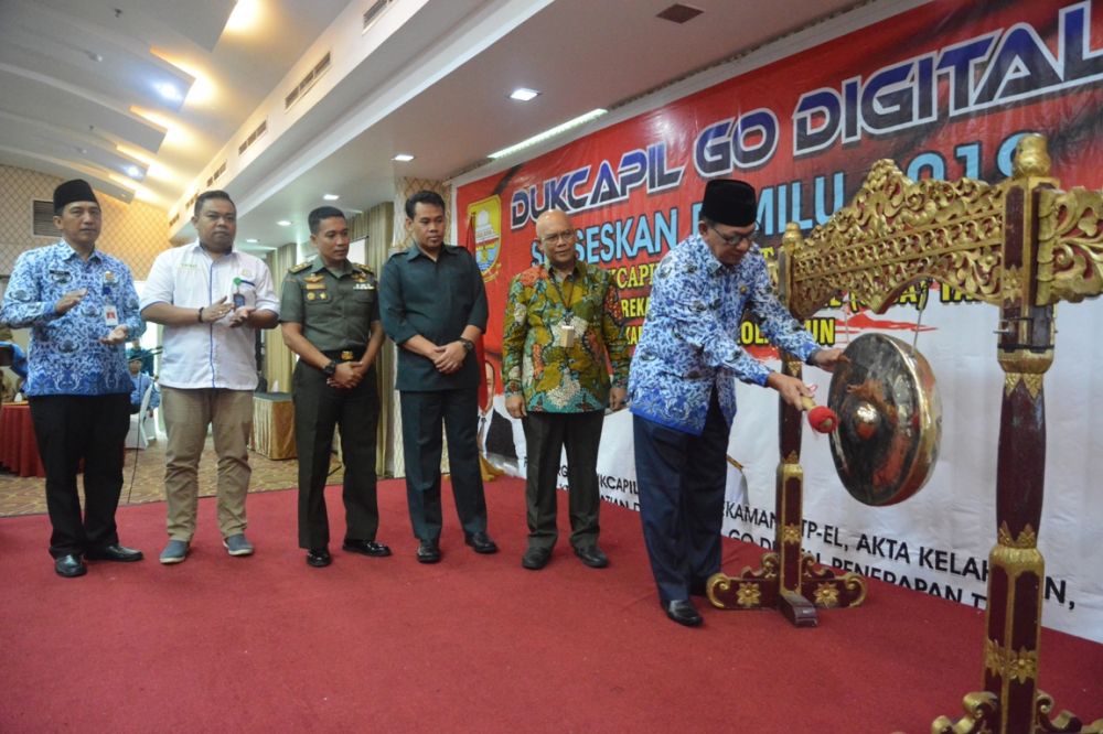 Sekda Saat Membuka Program Gerakan Indonesia Sadar Administrasi Kependudukan (GISA)
