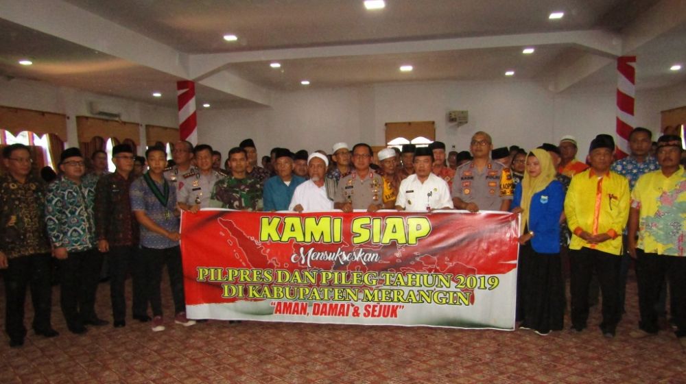 Bupati Merangin H Al Haris bersama Kapolda Saat Mendeklarasi Pemilu Damai 2019