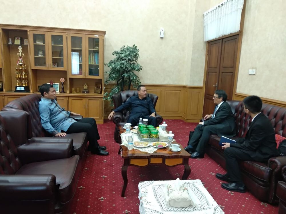 Pertemuan Pimpinan DPRD Provinsi Jambi bersama Konjen Singapura