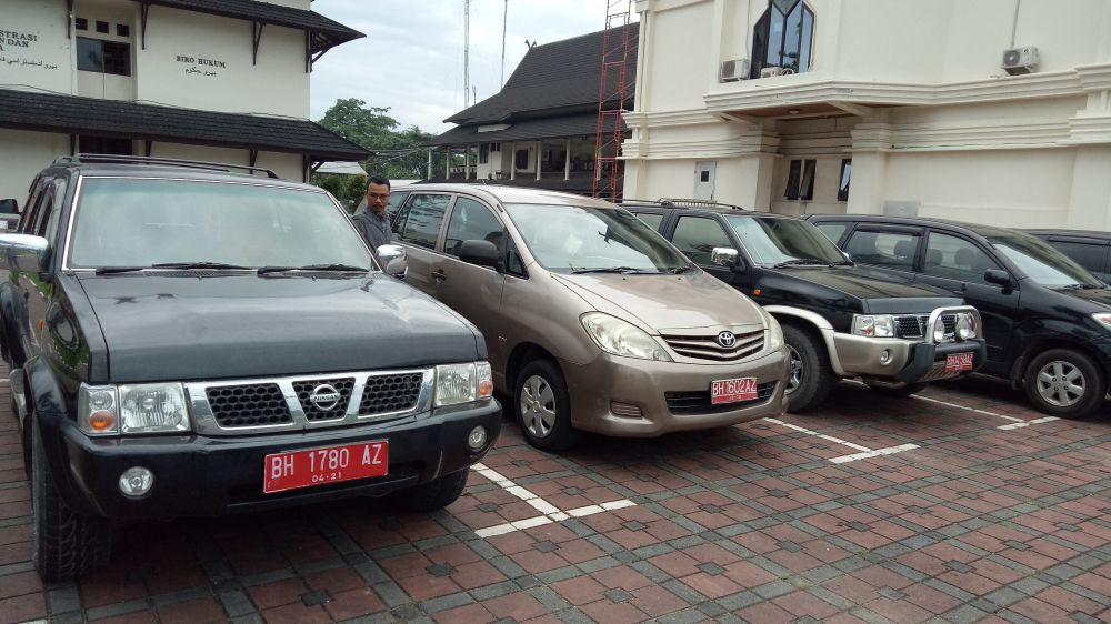 Kendaraan Dinas Provinsi Jambi yang Akan dilelang
