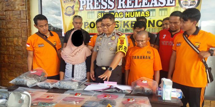 AM (49) Tersangka Pembunuhan Afrizal