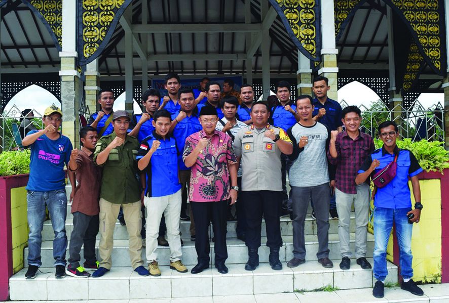 Photo bersama IWO