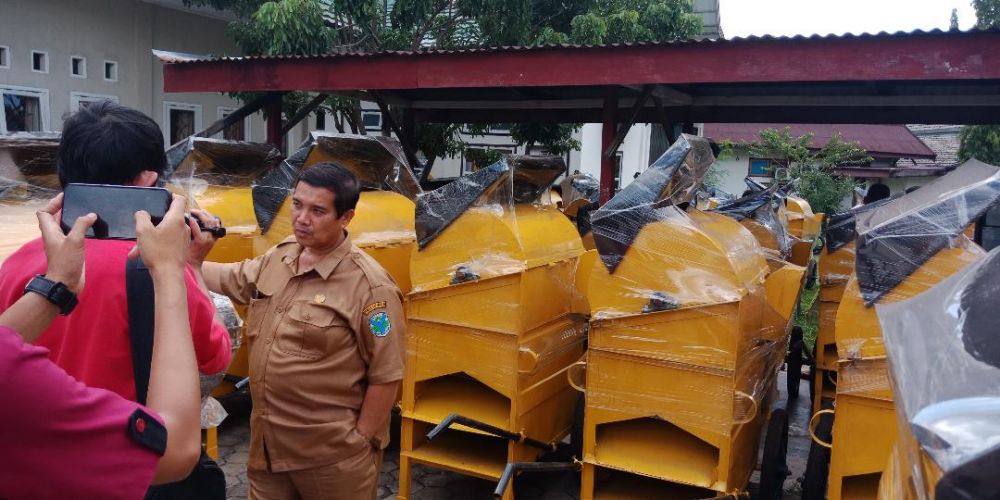 Mesin Mesin Thresher yang ditemukan Rusak