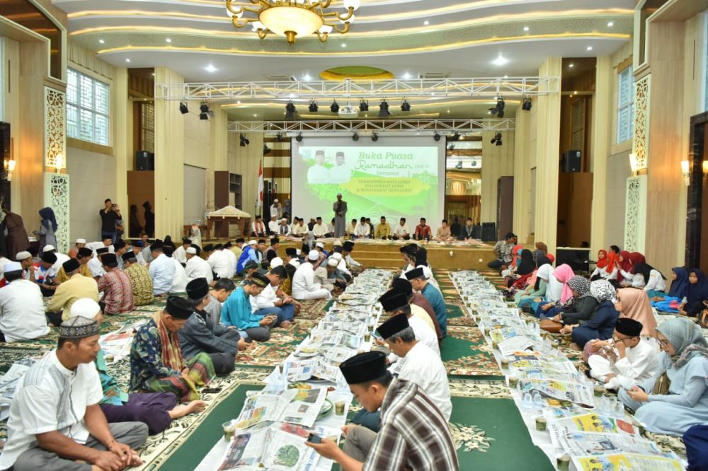 Buka Bersama yang Berlangsung di Rumah Dinas Walikota Jambi, di Aula Griya Mayang Minggu Kemarin